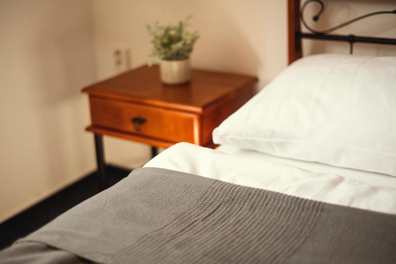 Hotel Ostende Chocerady Екстериор снимка
