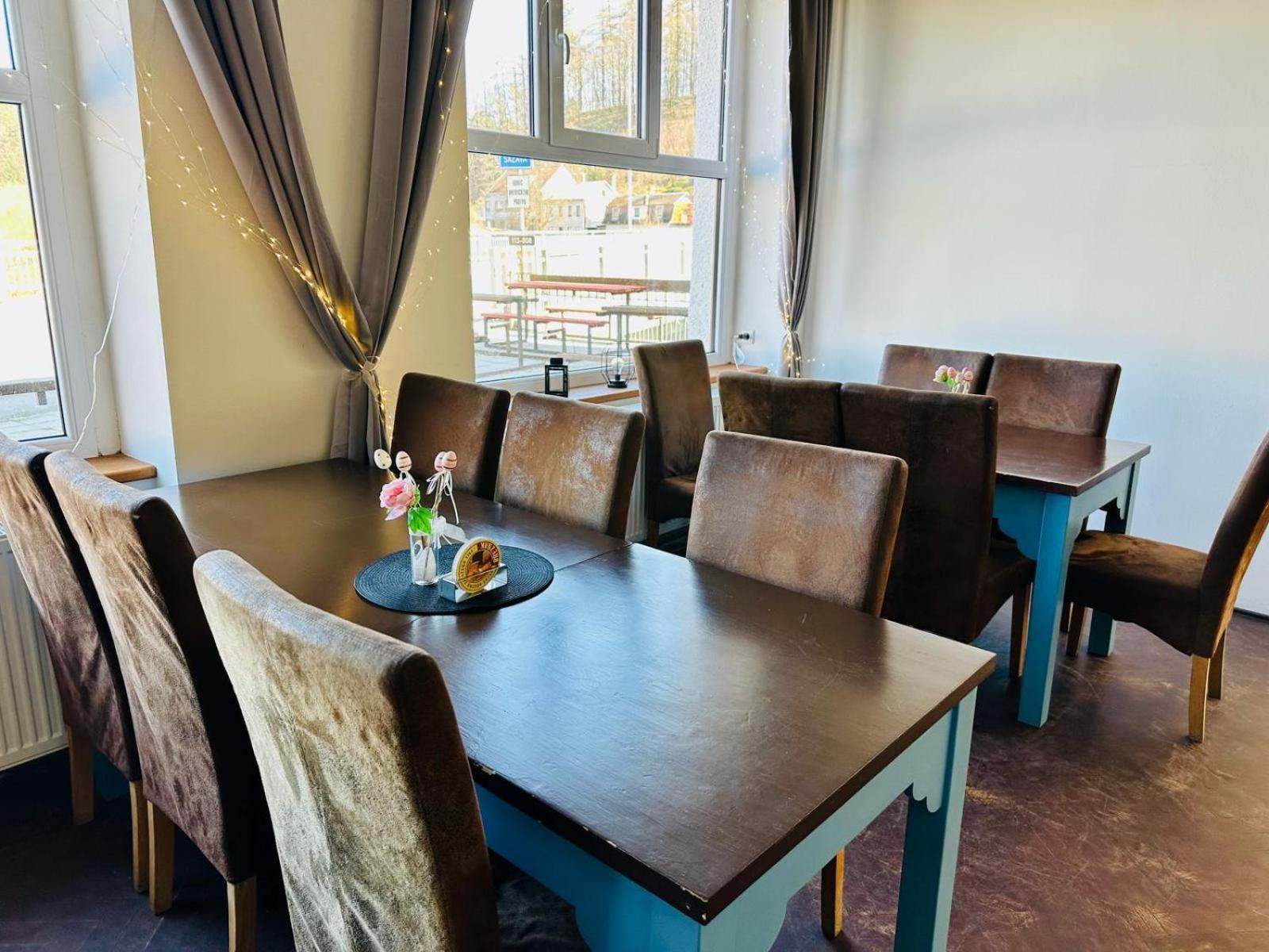 Hotel Ostende Chocerady Екстериор снимка